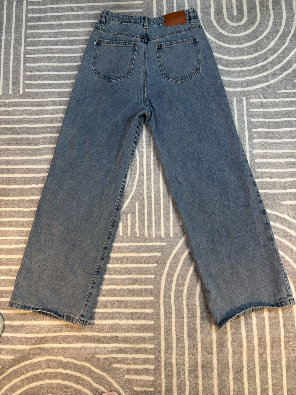 Princess Polly. High-Rise Wide Leg Jeans, 6, W27, Light Blue Wash Denim - Picture 3 of 12